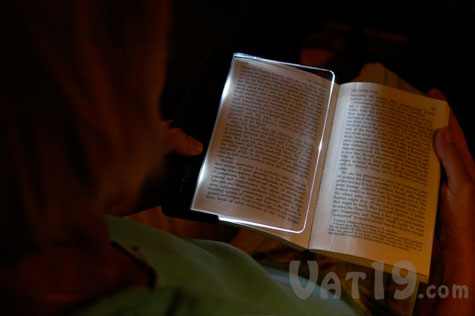 best book light for reading in bed