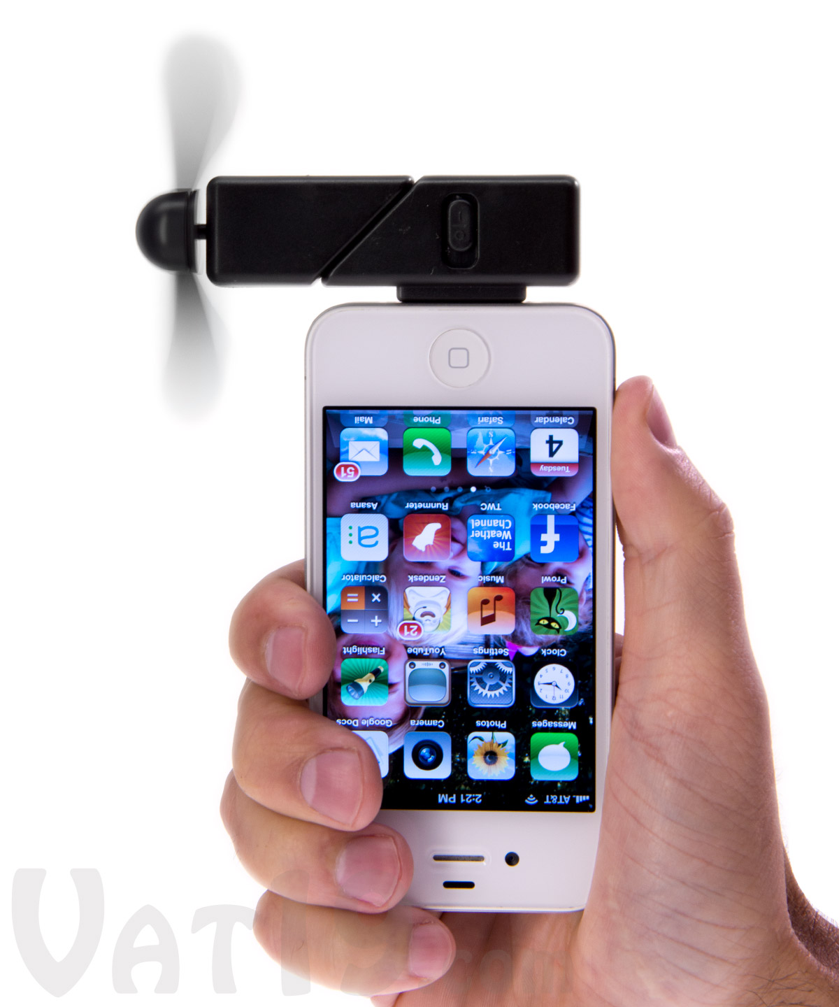 iPhone Fan Attachment Turn your iPhone or iPod Touch into a fan.