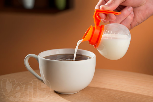 The Java Jr. Mini Creamer Decanter looks like a diner style coffee decanter.